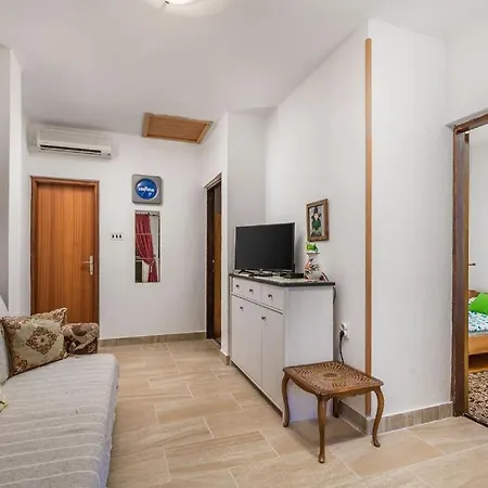 Alma Apartamento Povljana