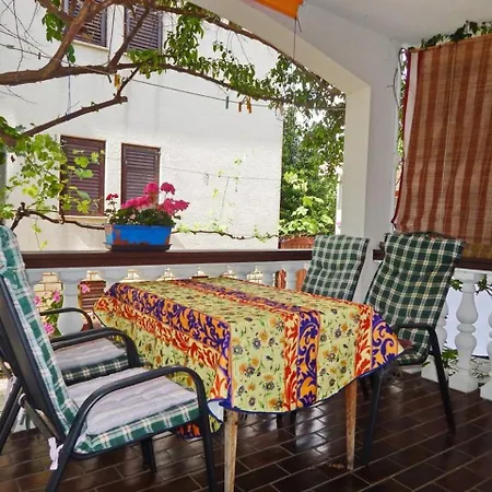 Apartment Alma